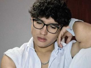 ZaneCross - Live porn &amp; sex cam - 25896381