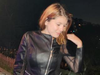 CuteMilanaX - Sexe cam en vivo - 25898077