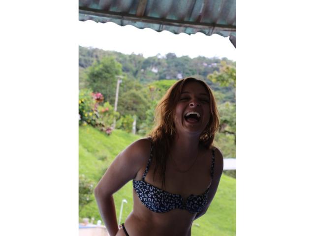 SaarahJones - Live Sex Cam - 25899625