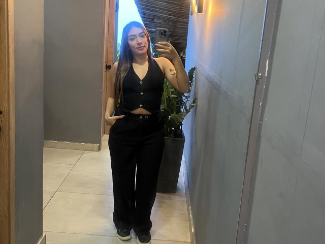 SharonKlart - Live porn &amp; sex cam - 25901969