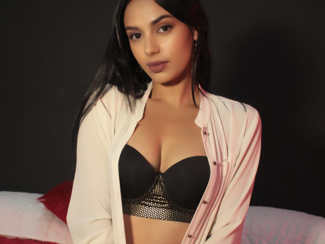 AnaisHilton - Live porn &amp; sex cam - 25907313