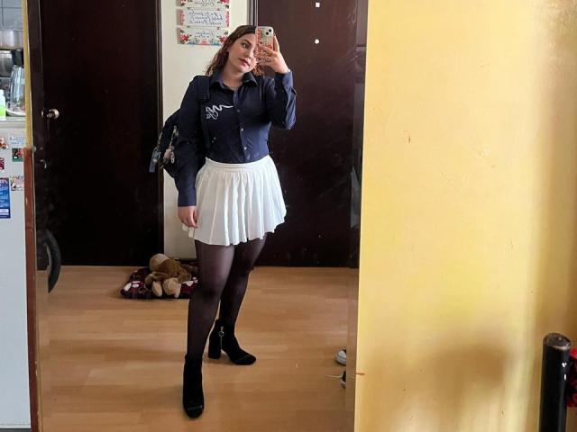 AdelaTaylor - Live Sex Cam - 25911245
