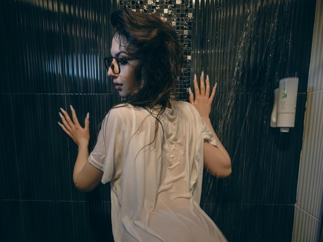 LucyGrace - Live sex cam - 25913537