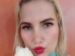 GiuliaAddams - Live porn &amp; sex cam - 25914829