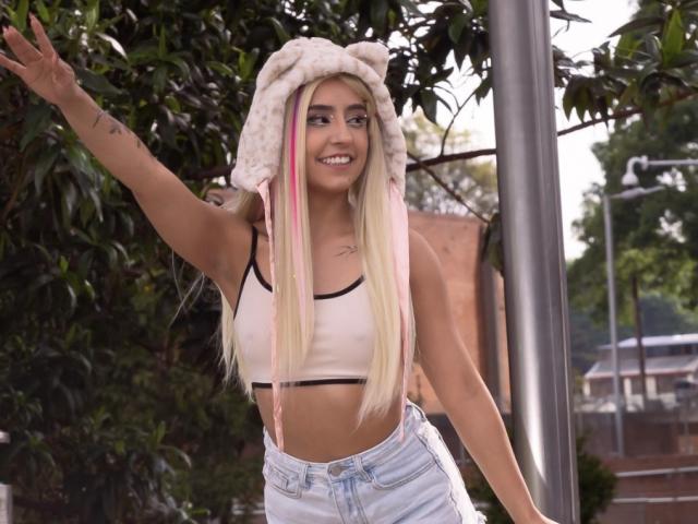 MaveParker - Live sex cam - 25916737