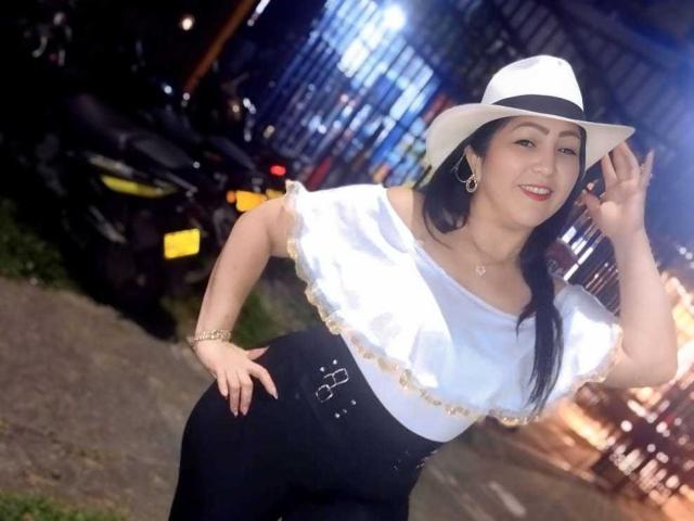 CamilaCuteHotX - Sexe cam en vivo - 25916937