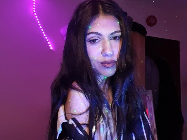 MikaylaRaven - Sexe cam en vivo - 25917513