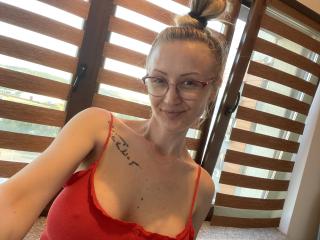 MissGia - Live porn &amp; sex cam - 25919205