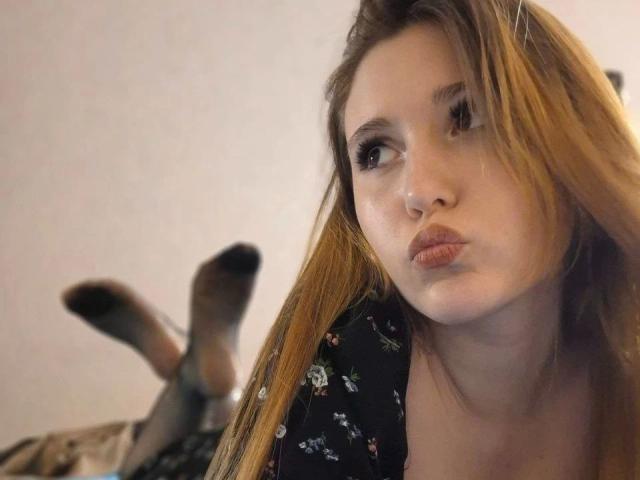 AngelinaLee-hot - Live Sex Cam - 25919937