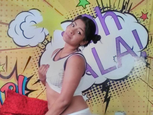 ArianithaXox - Live porn &amp; sex cam - 25932329