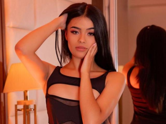 SofieEvans69 - Live porn &amp; sex cam - 25932357