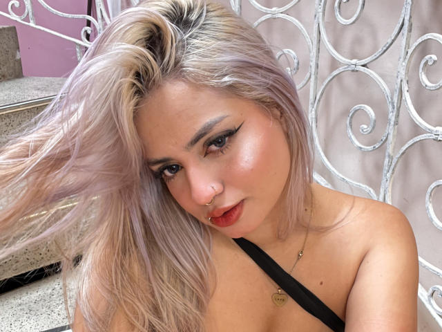 AlexaThoms - Live sex cam - 25935545