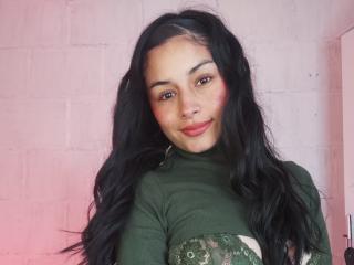EmilyValeria - Sexe cam en vivo - 25937749