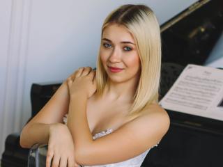 ChristinaAmur - Live porn &amp; sex cam - 25941641