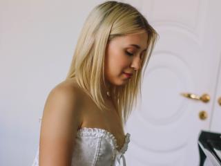 ChristinaAmur - Live porn &amp; sex cam - 25941653
