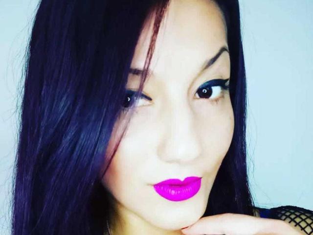 MissValentinaRamirez - Sexe cam en vivo - 25943193