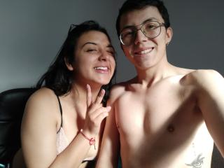 TinaNCharlie - Live sex cam - 25943917