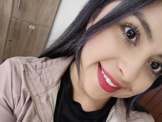 CharlotteSilvie - Live porn &amp; sex cam - 25945049