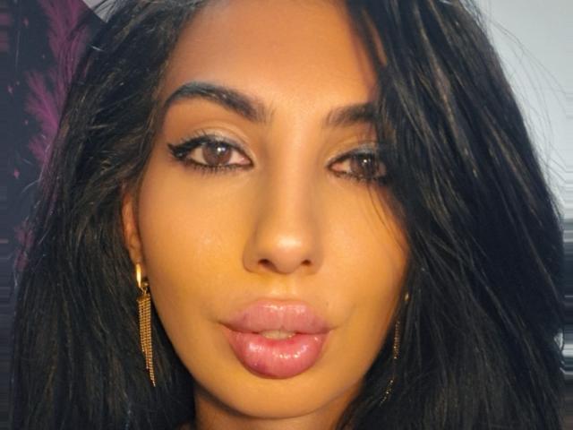 BrunetteBabe69 - Live porn &amp; sex cam - 25947841