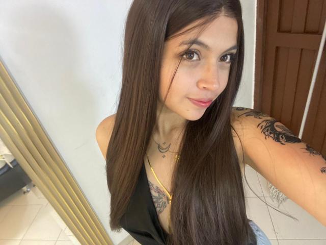 NyraVane - Live sex cam - 25950289