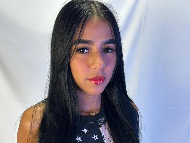 EmilyLuzz - Sexe cam en vivo - 25950729