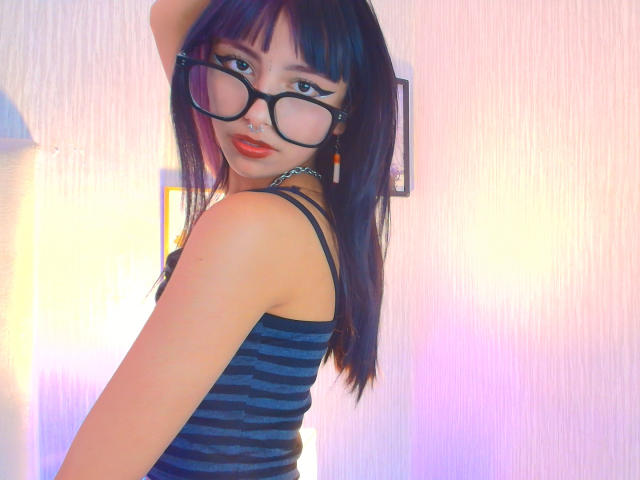 AmeliePavlova - Live sex cam - 25957021