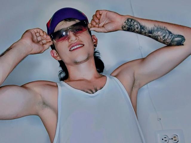RossAndJack - Live sex cam - 25958953