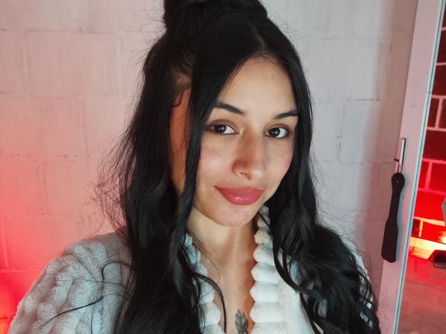 EmilyVv - Live Sex Cam - 25959281