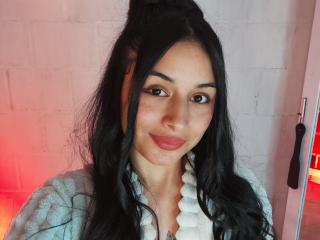 EmilyValeria - Live Sex Cam - 25959301