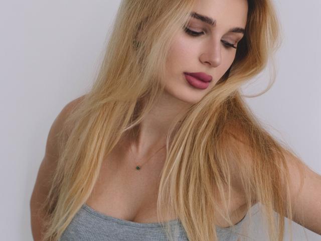 FloraDavis - сексуальная веб-камера в реальном времени - 25962845