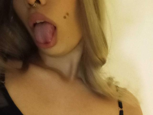 Evannia - Live porn &amp; sex cam - 25967189