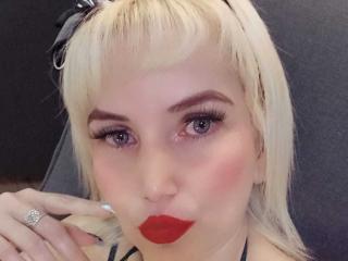 GiuliaAddams - Live porn &amp; sex cam - 25972285