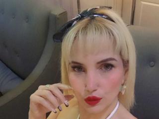 GiuliaAddams - Live porn &amp; sex cam - 25972321