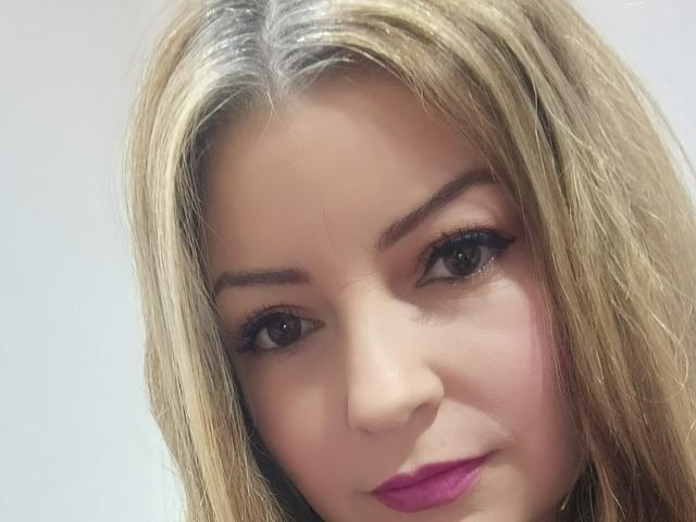 NatalyHami - Live sex cam - 25972685