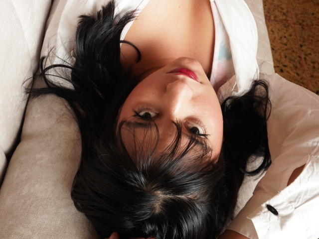 MiaEverly - Live porn &amp; sex cam - 25972997