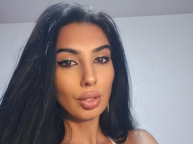 BrunetteBabe69 - Live sex cam - 25973825