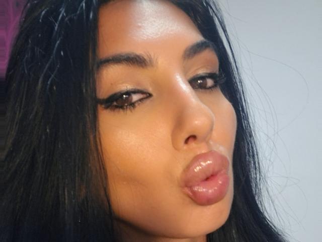 BrunetteBabe69 - Sexe cam en vivo - 25973881