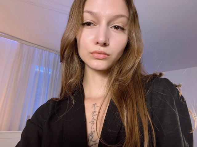 EmiLake - Live sexe cam - 25975877