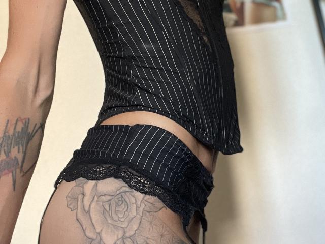DaneeSoHot - Sexe cam en vivo - 25976105