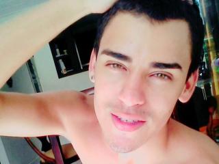 FelipVSAderyanX - Sexe cam en vivo - 2598325