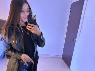 EmmaLombardi - Live porn &amp; sex cam - 25984825