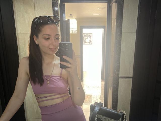 DiamondEyesss - Live Sex Cam - 25986161
