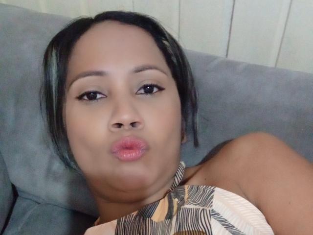 NoemiBelle - Live porn &amp; sex cam - 25992337