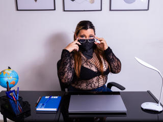 SalmaAzaman - Live sex cam - 25993089