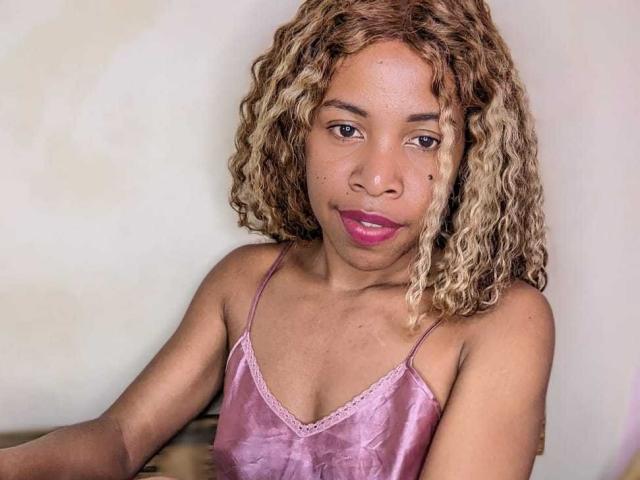 OpheliaVayne - Live sex cam - 25993437