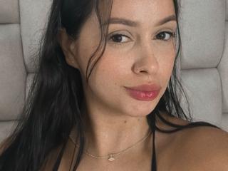 EmilyParkerr - Live sex cam - 25993861