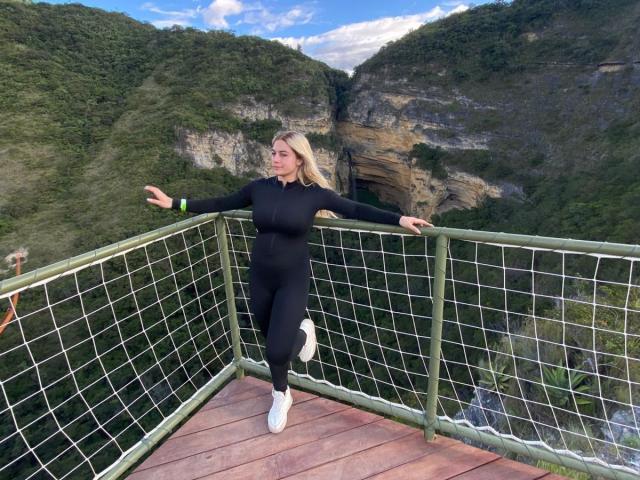 AtheneaRossi - Live sex cam - 26000101