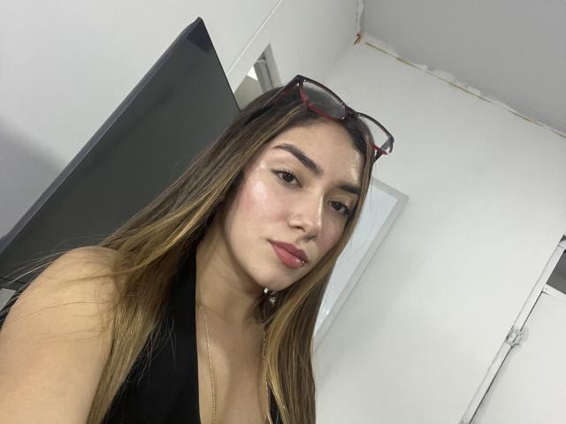 SharonKlart - Camera khiêu dâm &amp; quyến rũ trực tiếp - 26000557