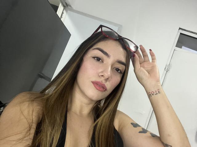 SharonKlart - Live sex cam - 26000569