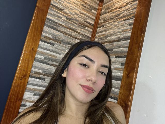 SharonKlart - Live sex cam - 26000585